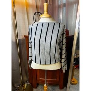 Catherine Malandrino Grey Black Striped Cropped Sweater Womens Small Crew Neck